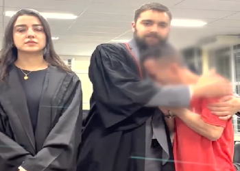 Veja momento emocionante de preso chorando ao descobrir que seria solto porque é inocente