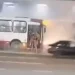 Vídeo: Passageiros escapam de serem atropelados após fogo dentro da linha 640 em Manaus
