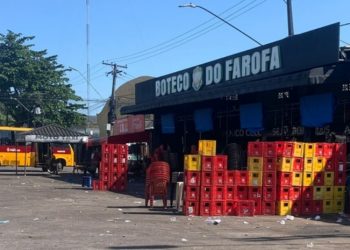 Clientes do Bar do Farofa são baleados em Manaus; um está morto
