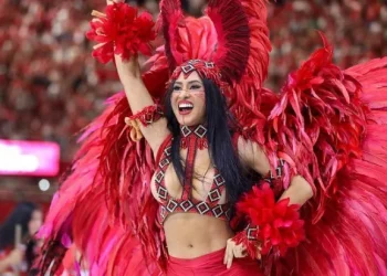 ‘Efeito’ Isabelle Nogueira bate recorde de público em Parintins e mais de 23 mil pessoas na Festa dos Visitantes