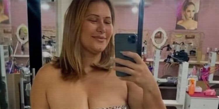 Urgente: Justiça tira da cadeia maquiadora do salão de Djidja Cardoso 
