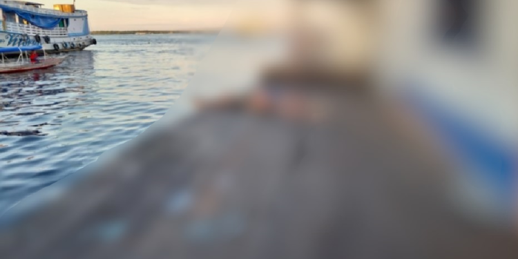 Vídeo: ‘Thiaguinho’, peixeiro da feira da Panair morre com tiros e corpo é amarrado em balsa