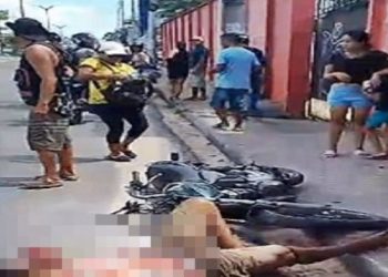 Vídeo forte: motoqueiro perde controle, cai e tem a cabeça aberta em Manaus