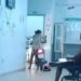Vídeo: paciente invade UPA de moto para acordar médicos e ser atendida
