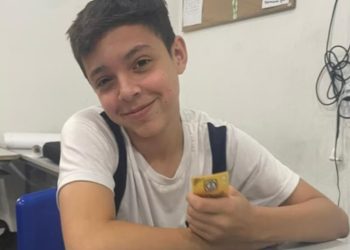 Concessionária pega fogo e menino morre com 100% do corpo queimado