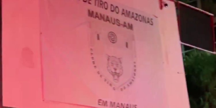 Criminosos rendem coronel do exército no Clube de Tiros do Amazonas, roubam 30 armas e fogem