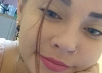 Esfaqueada, agredida e baleada: garota de programa é achada morta em estado de composição em Manaus