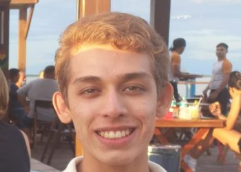 Filho diz para a mãe que não se sente bem e desaparece em Manaus