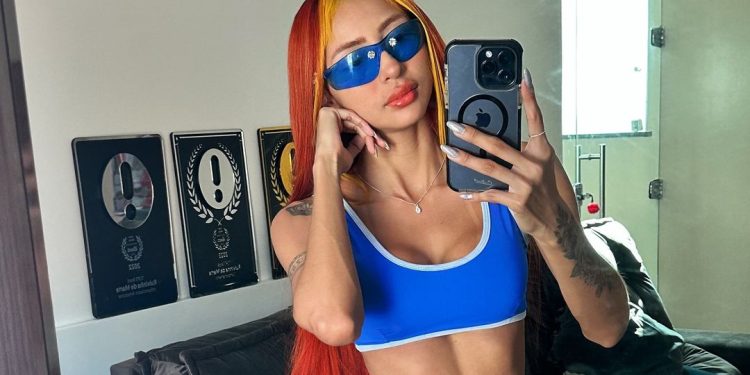 ‘Escondeu o x3biu’, diz seguidor indiscreto após Ruivinha de Marte usar look em clima olímpico; veja