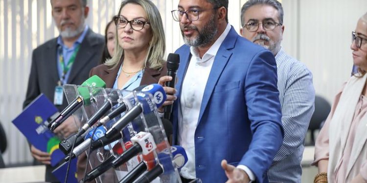 Wilson Lima lança novos editais com investimentos de R$ 12,9 milhões em CT&I e protocolo de intenções sobre mudanças climáticas