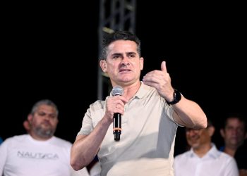 Pesquisa Eficaz confirma David Almeida disparando na liderança para prefeitura de Manaus