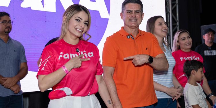 Ao lado de David Almeida e Sikera Júnior, Vivi Lira lança sua pré-candidatura a vereadora de Manaus