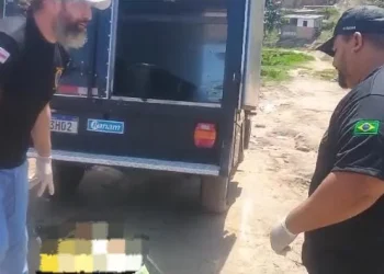 Cena forte: Em Manaus, homem encontra o irmão morto a facadas em casa após festa