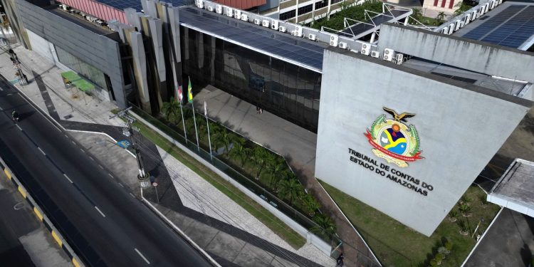 TCE-AM terá 54 processos em julgamento na pauta desta terça-feira (9)