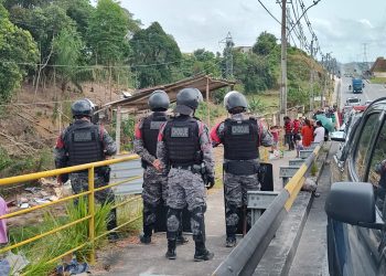 Operação de reintegração de posse prende 5 pessoas na zona norte de Manaus