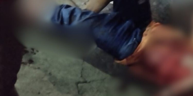 Homem é espancado e baleado após sair com faca na mão ameaçando moradores na zona leste de Manaus