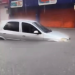 Vídeo: Após calor do cão, Manaus amanhece com chuva e carro precisa ‘nadar’ no Centro da cidade