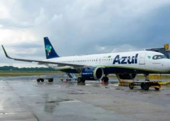 Bebê que saiu de Manaus se engasga durante voo e avião faz pouso de emergência