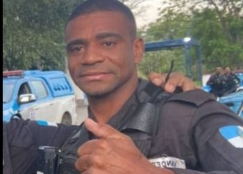 PM é executado com mais de 100 tiros de fuzil no posto de combustível
