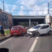 Vídeo: Carros colidem, um rodopia e eles ficam atravessados em meio de avenida de Manaus