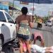 Vídeo: carro força ultrapassagem e deixa motoqueira ferida no Centro de Manaus