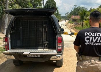 Mulher tenta matar o ex com garrafa de vidro no Amazonas