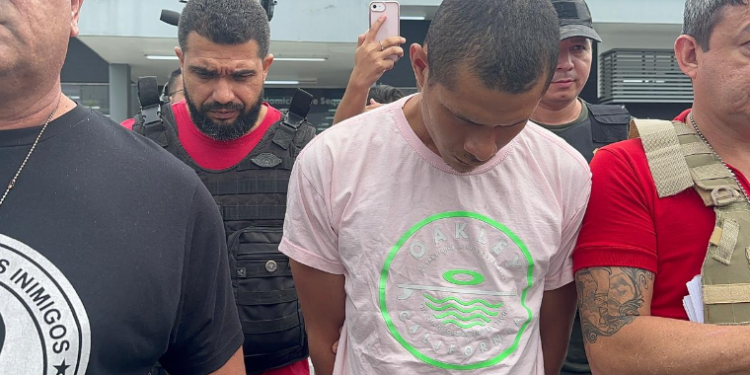 PC prende pistoleiro que matou dois em Manaus, sendo um deles um jovem que passou em concurso da PM