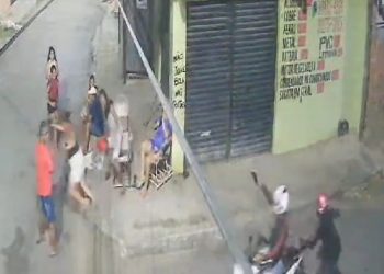 Vídeo: marginais fazem arrastão em Manaus e morador pede: ‘tem um justiceiro aí não?’