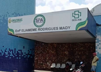 Dupla chega atirando em mercadinho de Manaus, mata um e deixa dois feridos