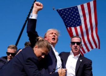 Vídeo: tiros acabam com comício de Trump nos EUA