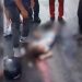 Vídeo: avô coloca namorada e neta na moto, e a menina de 5 anos acaba sofrendo acidente