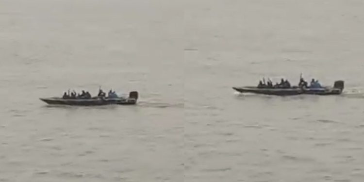 Vídeo mostra ataque de piratas dos rios em pleno Solimões