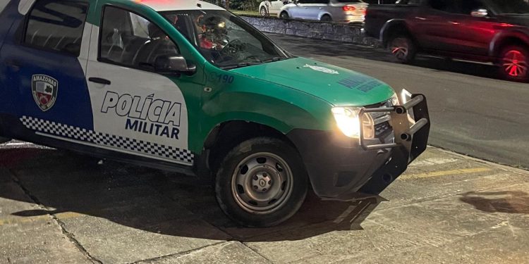 Ao reagir a assalto, passageiro acaba mordido por criminoso na linha 652 no Japiim