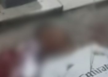 Vídeo: Jovem de 18 anos morre após ser surpreendido dentro de casa por criminosos em Manaus