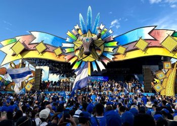 Brahma faz a festa dos ‘pés de cana’ e entrega caminhão de cerveja para galera vitoriosa do Caprichoso