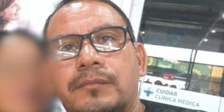 Homem morre afogado após pular de uma balsa para a outra em Manaus