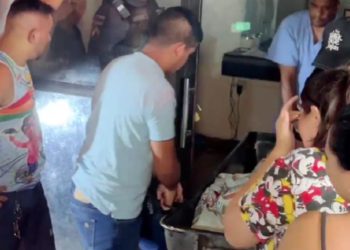 Barbearia é invadida e cliente morre durante corte de cabelo em Manaus