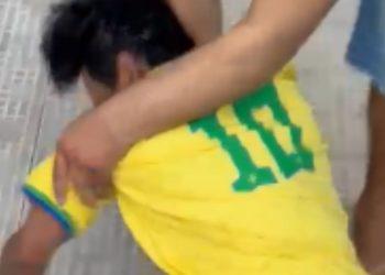 “Faz isso não”, diz assaltante com medo da população após tocar o terror em padaria de Manaus