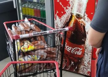Produtos vencidos e impróprios para consumo: Procon-AM autua Supermercado Rodrigues