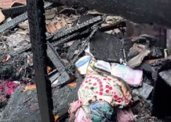 Gás vaza de botija e causa explosão em residência na zona leste de Manaus; duas pessoas ficaram feridas