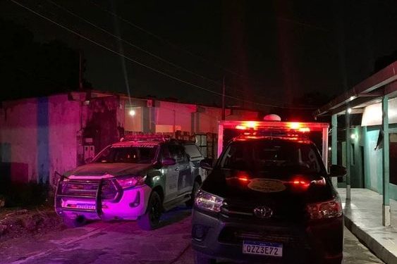 Cenas fortes: Homem é levado até o Jorge Teixeira e morto com 11 tiros na cabeça