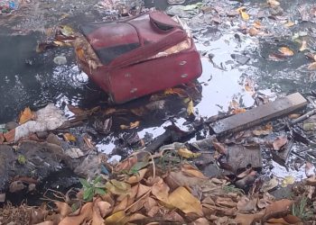 Veja: Sem a cabeça, corpo de homem esquartejado é encontrado em mala em Manaus