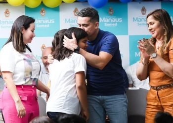 Ao reformar 345 escolas, David Almeida reduz em 50% notificações do MP há décadas ignoradas