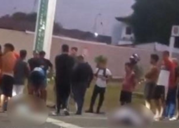 Vídeos: Mulher morre e homem fica ferido ao serem atingidos por carro na Cachoeirinha