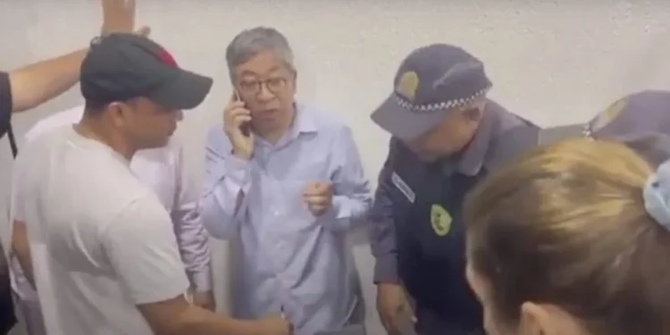 Síndico do Tropical Executive Hotel que alugava piscina para pro$tituição quase vai preso em barraco em reunião