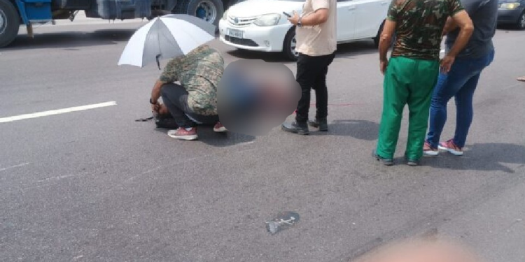 Veja: Motociclista tem parte da perna esmagada em acidente na avenida das Torres