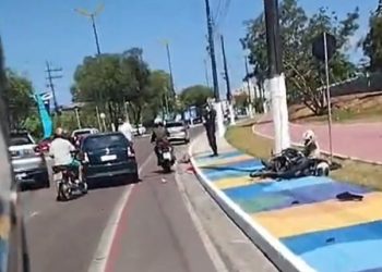 Vídeo: passageira que morreu arremessada de moto de app em Manaus é identificada