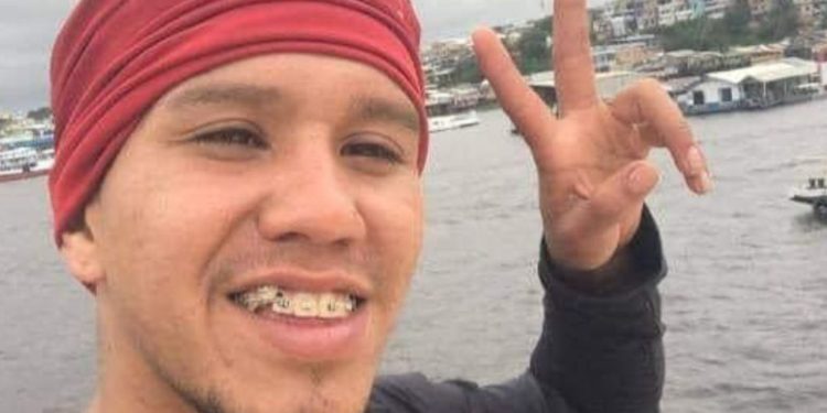 ‘Cacheado’ é achado morto no Rio Negro após sair para tomar banho com os amigos em Manaus