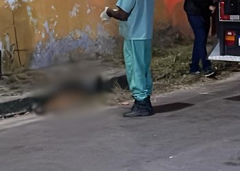 Veja a foto do homem morto que foi desovado por carro branco em rua da Cidade Nova