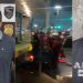 Vídeo: Delegado e Secretário solicitam ajuda para achar motociclistas que aparecem lincharam motorista em Manaus